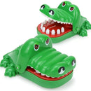 Kit 2 Brinquedos Jogo Crocodilo Jacaré Morde Dedo e Pula Pirata Barril